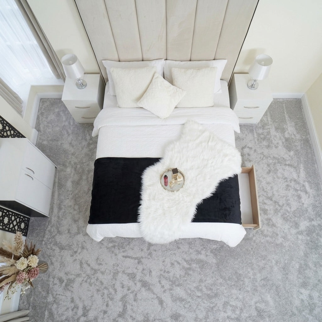 CAMBRIDGE PIPING DIVAN BED