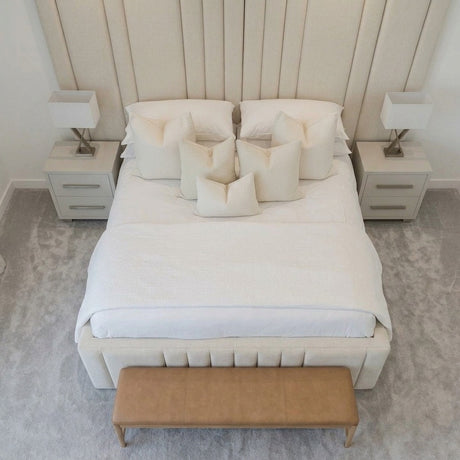 LUXE PANEL BED